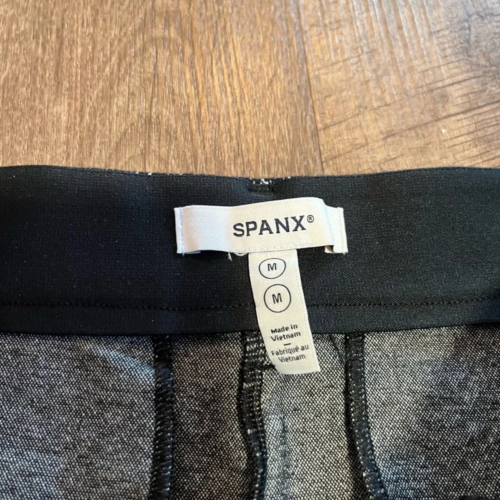 SPANX® PONTE BARREL LEG PANT, HERRINGBONE - Picture 5 of 7